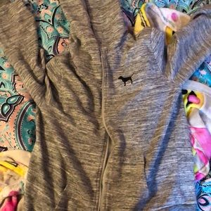 i’m selling a jacket from pink